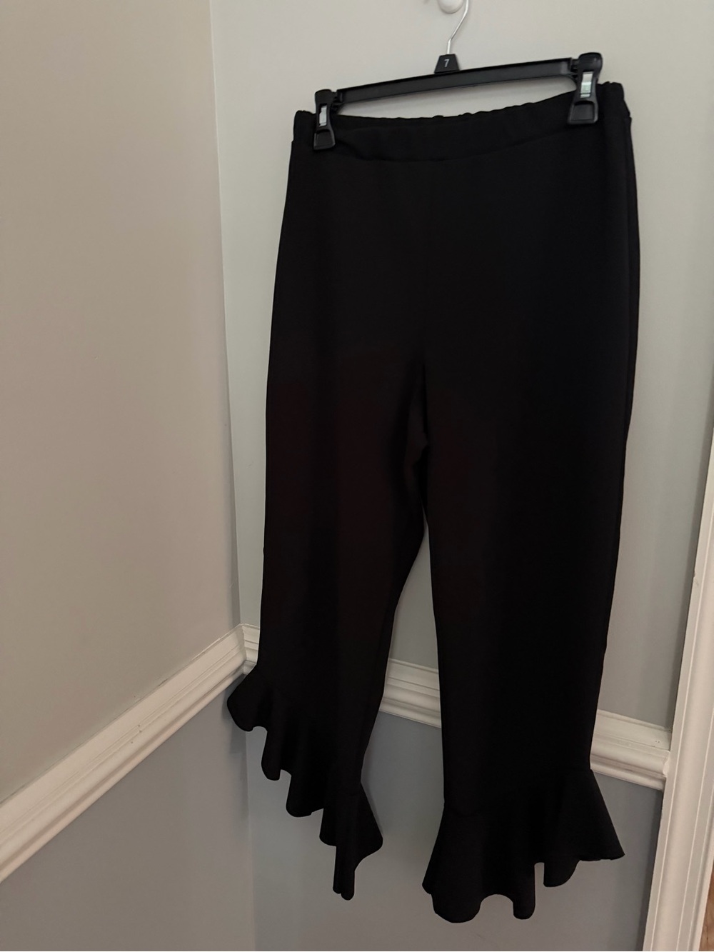 Quiz Black Ruffle Hem Women's Pants size S -M